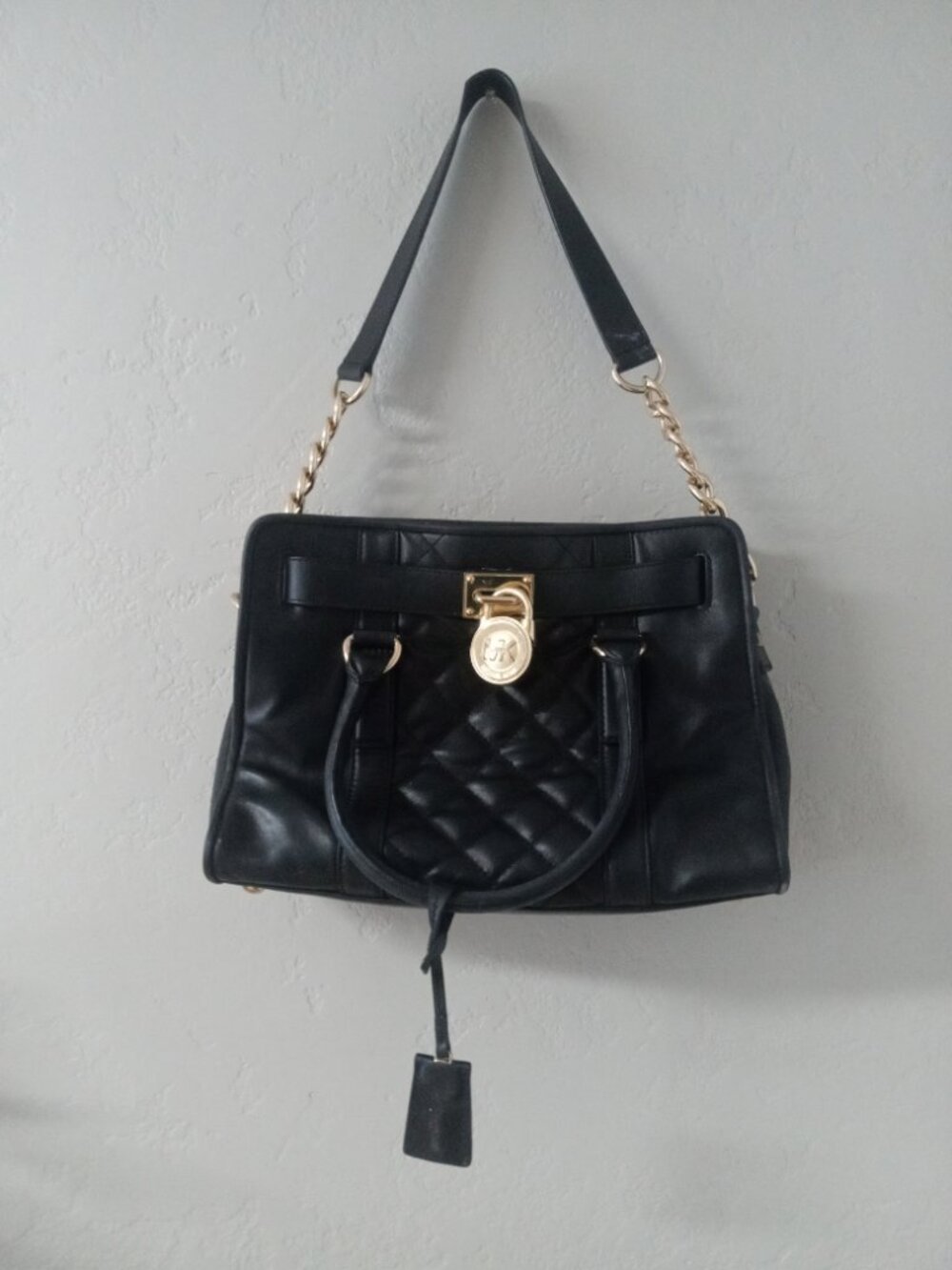 Michael Kors Quilted Leather Chain Shoulder Bag Black Gold Archival 2000s